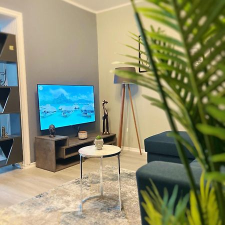 Joyful Apartment Тирана Екстер'єр фото