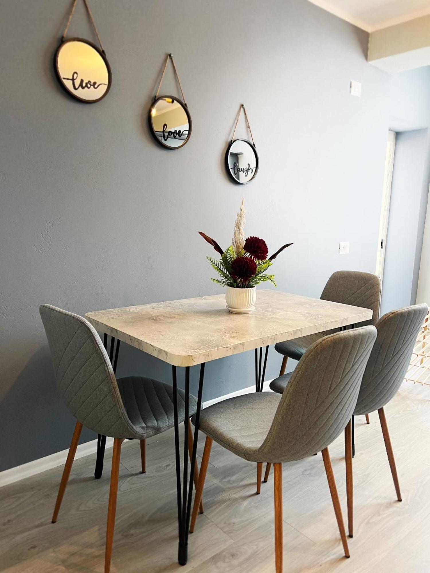 Joyful Apartment Тирана Екстер'єр фото